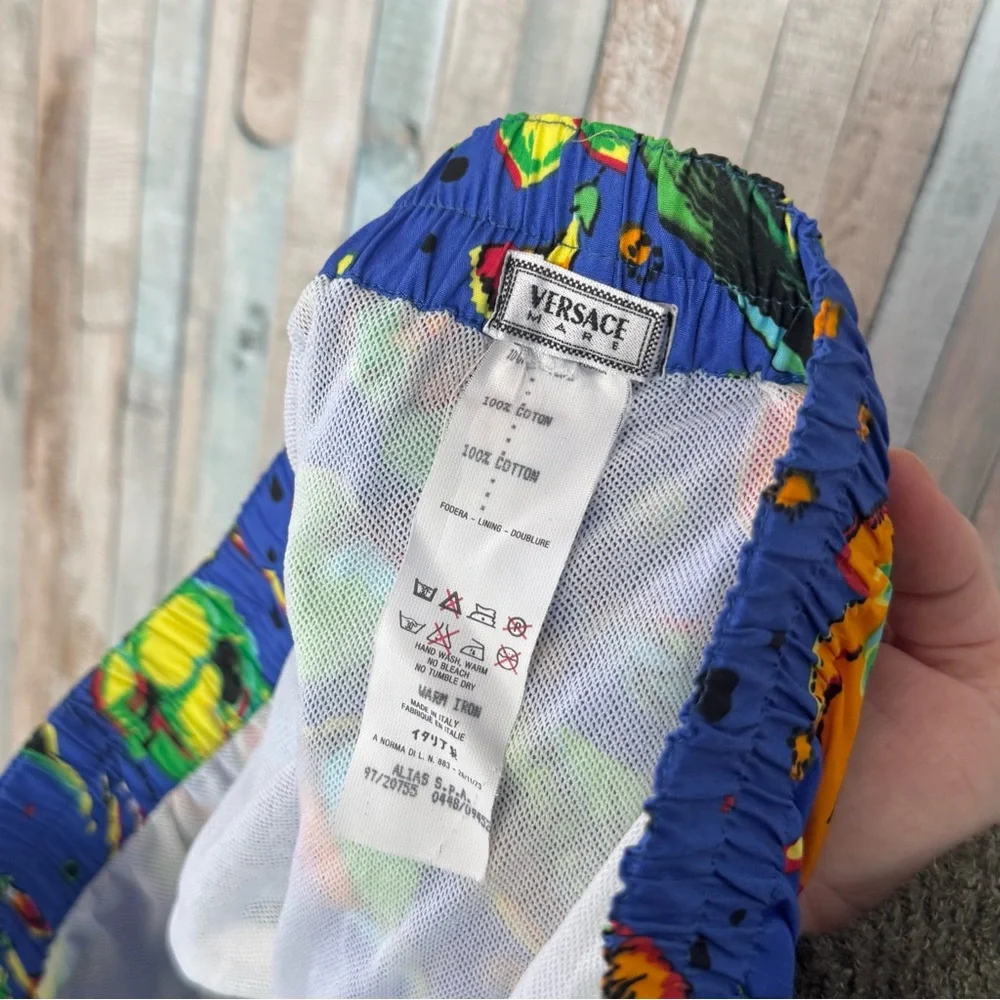 Versace Mare XS Vintage 90s Colorful Floral Shorts Swim Trunks Beach 3.5” Inseam